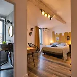 Casa vacanze Melina - Jacuzzi - Maison Avec Cour Climatisee Proche Cite Medieval *