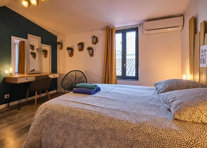 Melina - Jacuzzi - Maison Avec Cour Climatisee Proche Cite Medieval Holiday home *