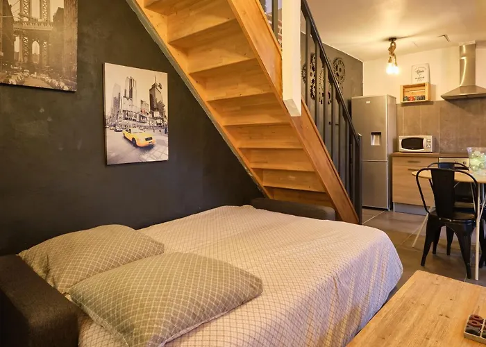 Melina - Jacuzzi - Maison Avec Cour Climatisee Proche Cite Medieval Carcassonne